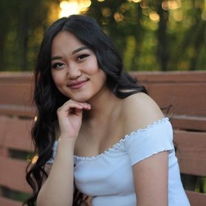 Meet your Posher, Angelie